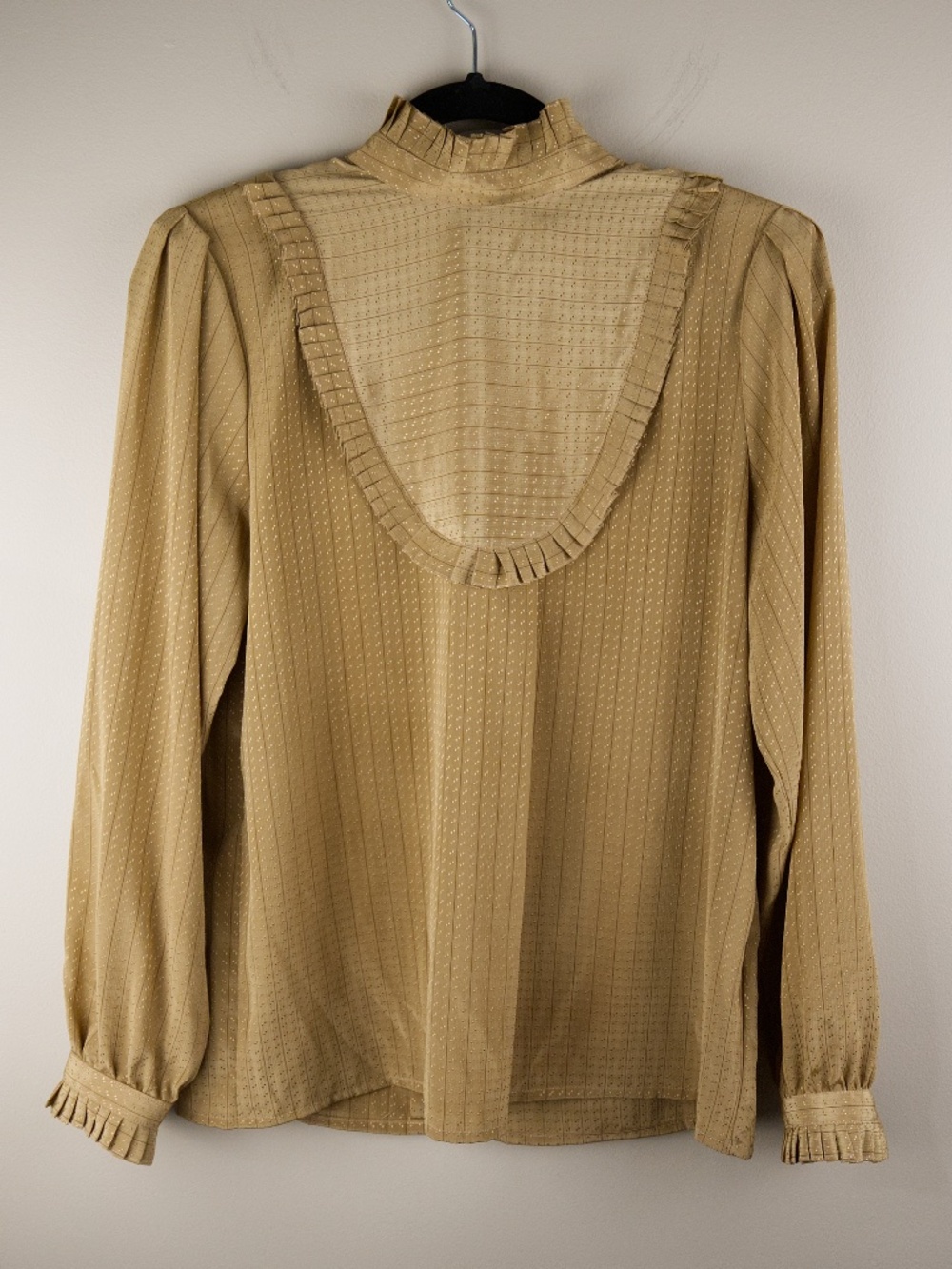 Vintage Western-Style Blouse with Pleats